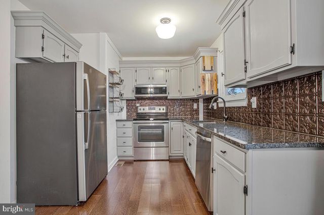 7759 GLEN AVE, Pasadena, MD 21122