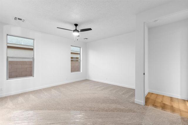 77 Cadena Loop, White Rock, NM 87547