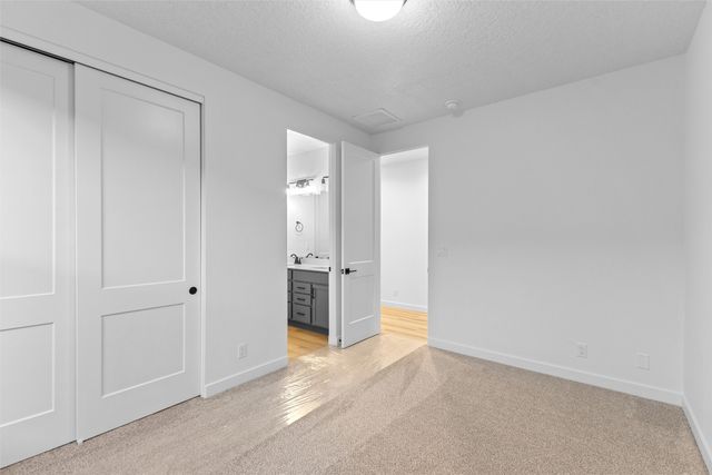 77 Cadena Loop, White Rock, NM 87547