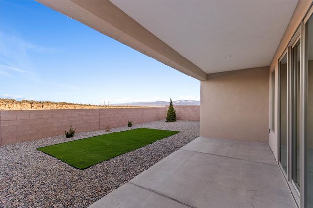 77 Cadena Loop, White Rock, NM 87547