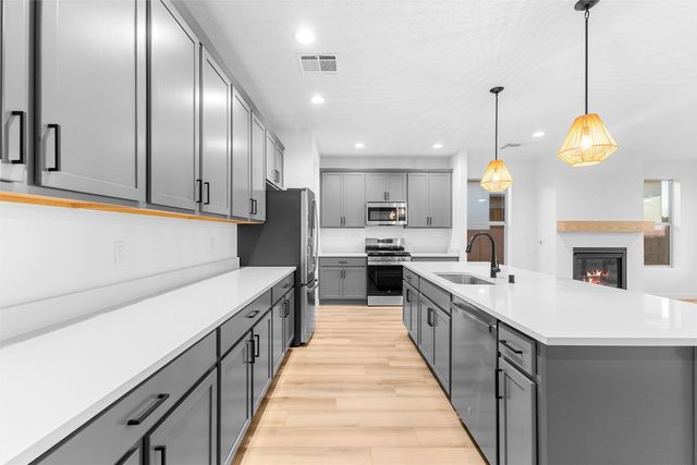 77 Cadena Loop, White Rock, NM 87547