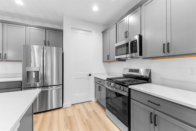 77 Cadena Loop, White Rock, NM 87547