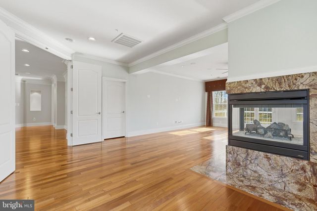 43589 EDISON CLUB CT, Ashburn, VA 20147