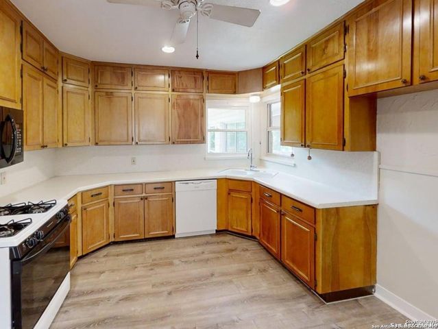 117 Bryker, Terrell Hills, TX 78209