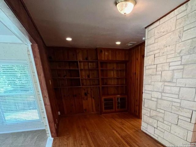 117 Bryker, Terrell Hills, TX 78209