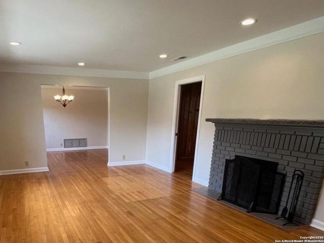 117 Bryker, Terrell Hills, TX 78209