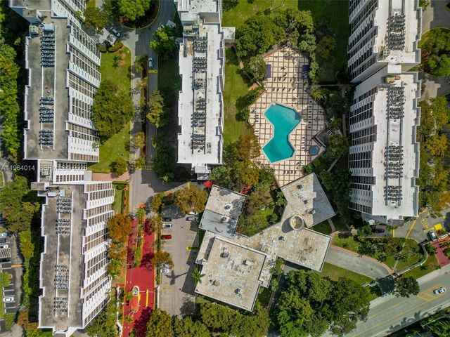 17011 N Bay Rd 101, Sunny Isles Beach, FL 33160