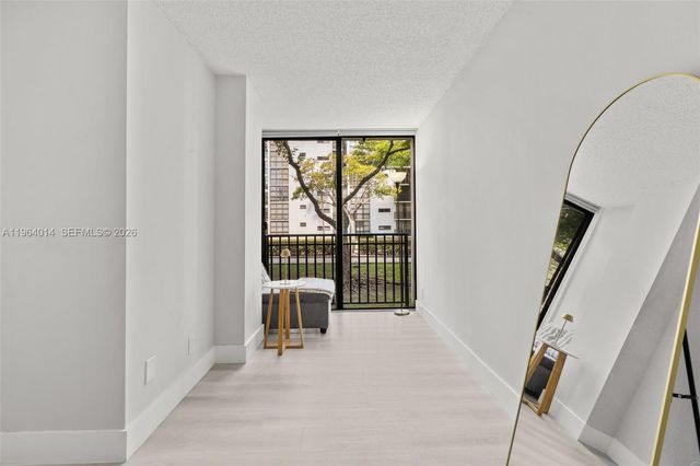 17011 N Bay Rd 101, Sunny Isles Beach, FL 33160