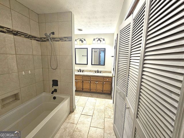 2996 Jodeco Drive, Jonesboro, GA 30236