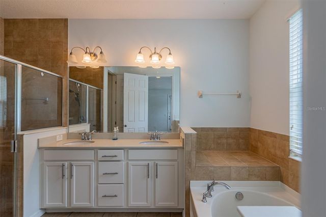 5278 DOVE TREE ST, Orlando, FL 32811