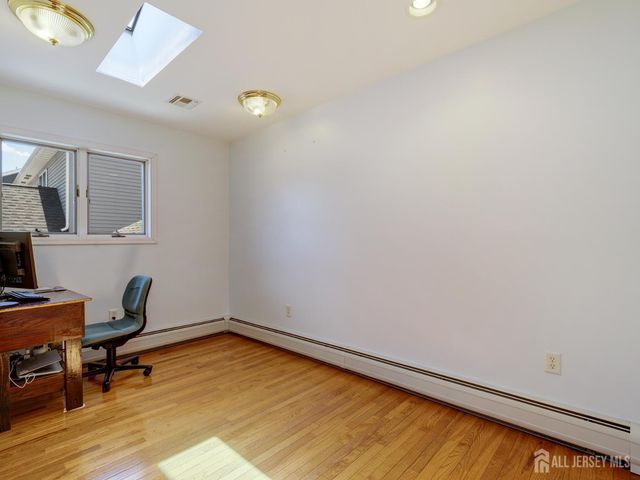 24 Winthrop Road, Edison, NJ 08817