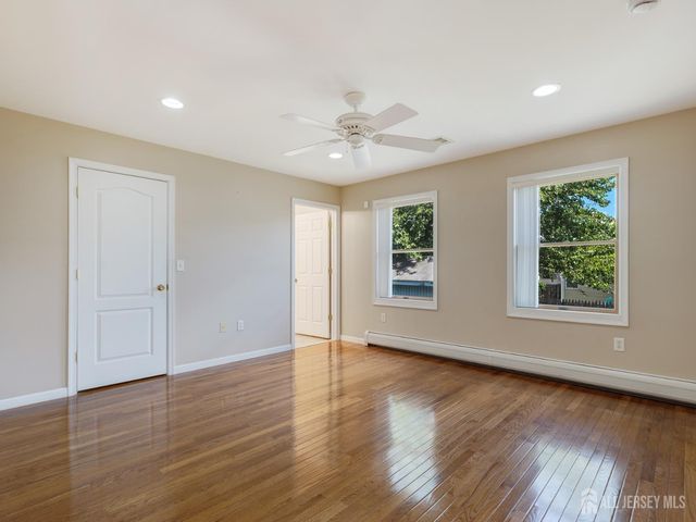 24 Winthrop Road, Edison, NJ 08817