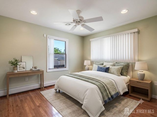 24 Winthrop Road, Edison, NJ 08817