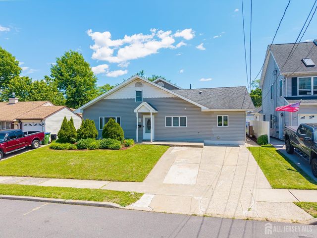 24 Winthrop Road, Edison, NJ 08817
