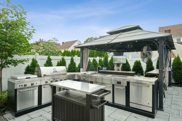 750 MIDLAND BLVD, Union Twp., NJ 07083