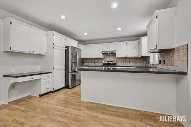 6631 Runway Court SW, Byron Center, MI 49315