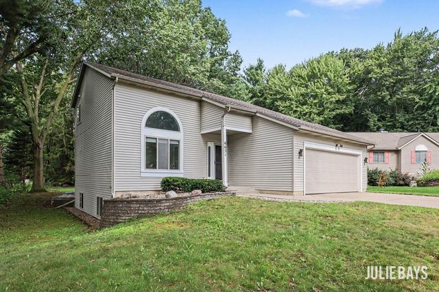 6631 Runway Court SW, Byron Center, MI 49315