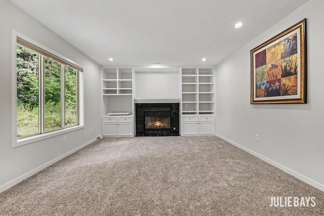 6631 Runway Court SW, Byron Center, MI 49315