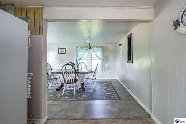 2425 Cave Hill Road, Munfordville, KY 42765