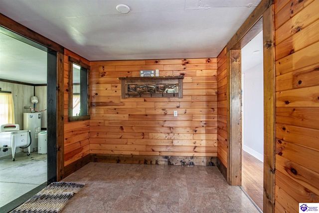 2425 Cave Hill Road, Munfordville, KY 42765