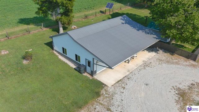 2425 Cave Hill Road, Munfordville, KY 42765