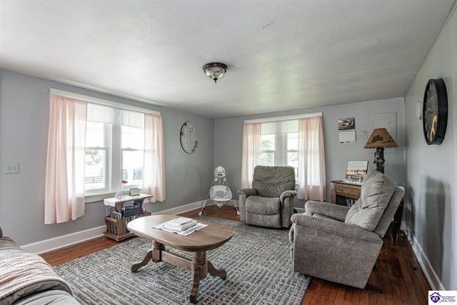 2425 Cave Hill Road, Munfordville, KY 42765