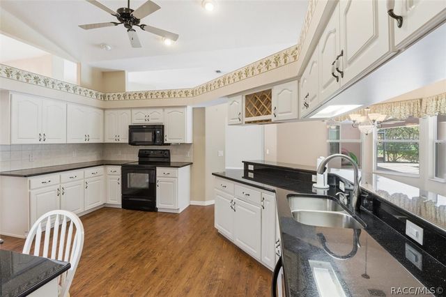 4887 N Baywood Drive, Beverly Hills, FL 34465