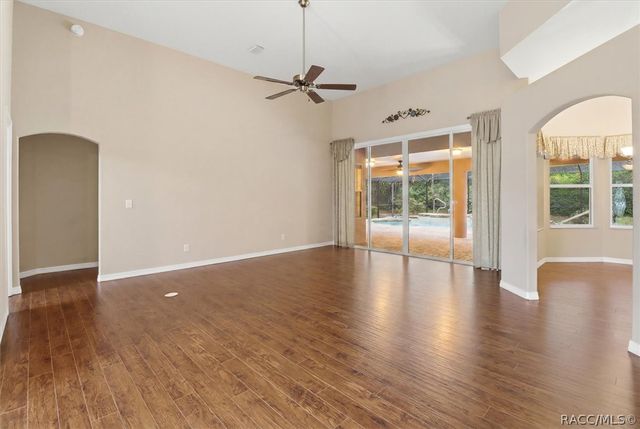 4887 N Baywood Drive, Beverly Hills, FL 34465