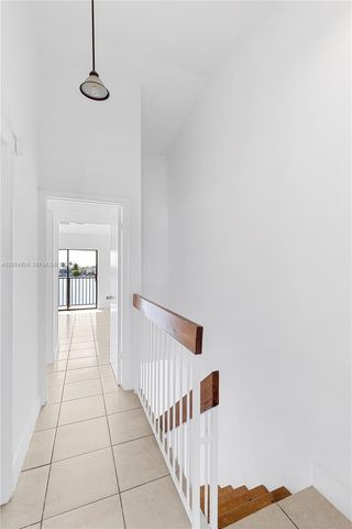 5580 W 26th Ct 209, Hialeah, FL 33016