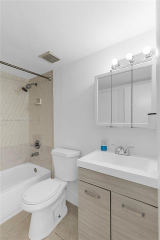 5580 W 26th Ct 209, Hialeah, FL 33016