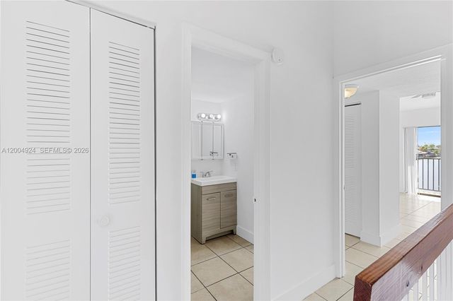 5580 W 26th Ct 209, Hialeah, FL 33016