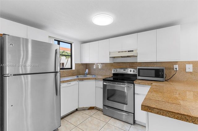 5580 W 26th Ct 209, Hialeah, FL 33016