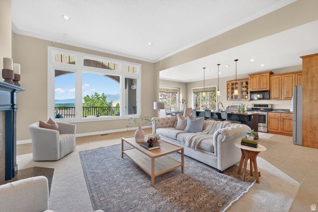 1623 E HIGH OAKS LN, Draper, UT 84020