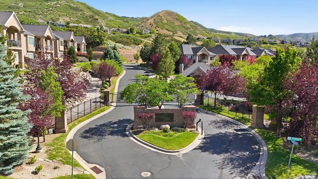 1623 E HIGH OAKS LN, Draper, UT 84020