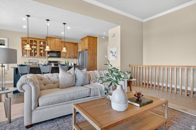 1623 E HIGH OAKS LN, Draper, UT 84020