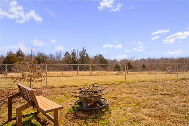 12809 E 246th Terrace, Peculiar, MO 64078