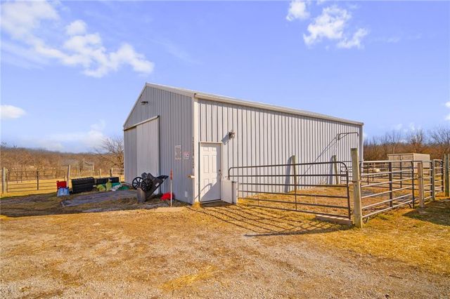 12809 E 246th Terrace, Peculiar, MO 64078