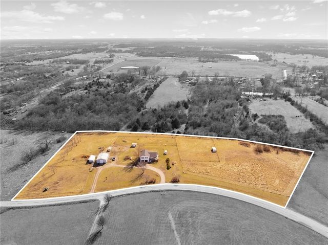 12809 E 246th Terrace, Peculiar, MO 64078