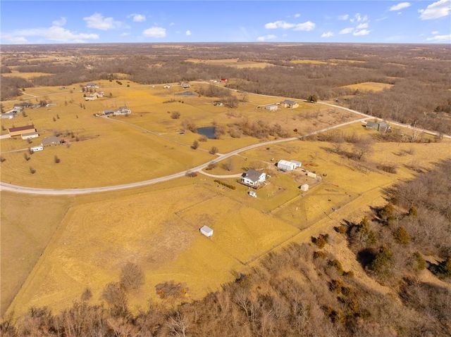 12809 E 246th Terrace, Peculiar, MO 64078