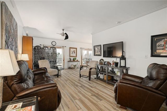 12809 E 246th Terrace, Peculiar, MO 64078