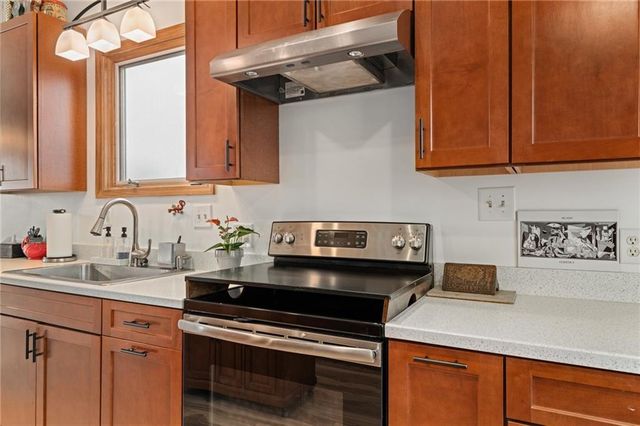 12809 E 246th Terrace, Peculiar, MO 64078