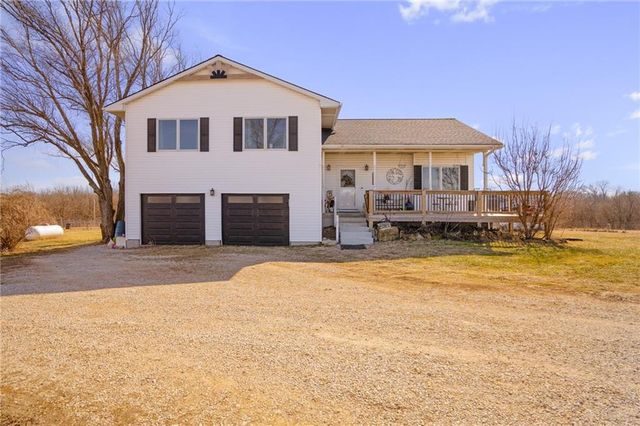 12809 E 246th Terrace, Peculiar, MO 64078