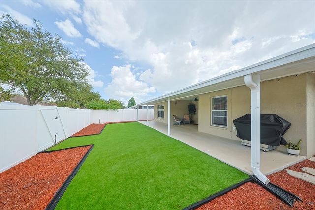2118 PLEASURE RUN DRIVE, Ruskin, FL 33570