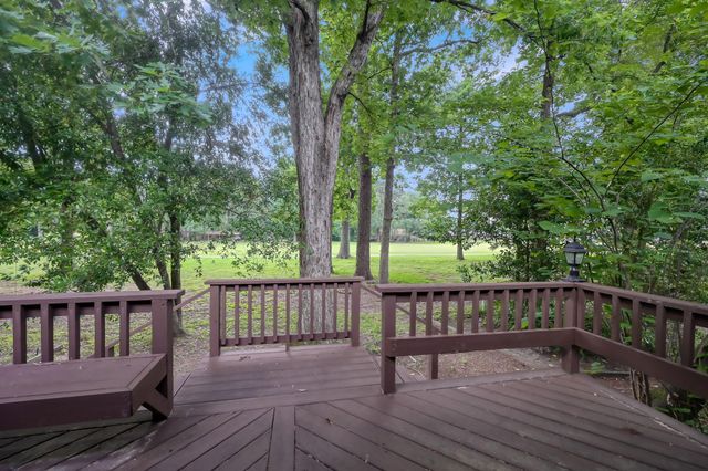 341 Rolling Hills Drive, Conroe, TX 77304