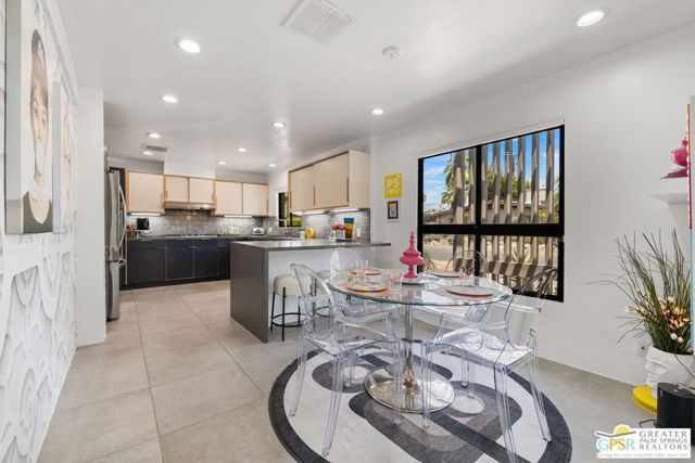 1251 E San Lorenzo Road, Palm Springs, CA 92264