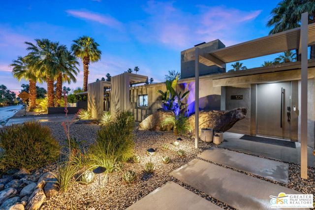 1251 E San Lorenzo Road, Palm Springs, CA 92264