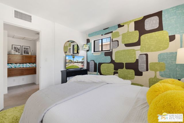 1251 E San Lorenzo Road, Palm Springs, CA 92264