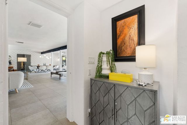 1251 E San Lorenzo Road, Palm Springs, CA 92264