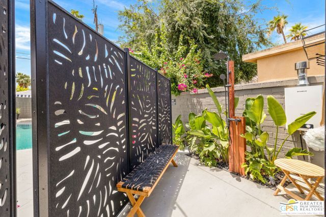 1251 E San Lorenzo Road, Palm Springs, CA 92264