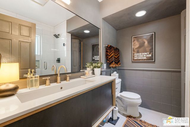 1251 E San Lorenzo Road, Palm Springs, CA 92264